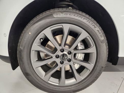 New 2026 Land Rover Range Rover Sport SE AWD/4WD image 8