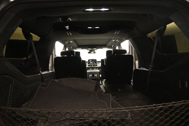 Used 2023 GMC Yukon XL AT4 w/ AT4 Premium Package AWD/4WD image 20