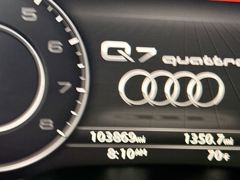 Used 2018 Audi Q7 3.0T Prestige w/ Prestige Package image 19