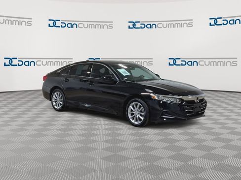 Used 2022 Honda Accord LX image 2