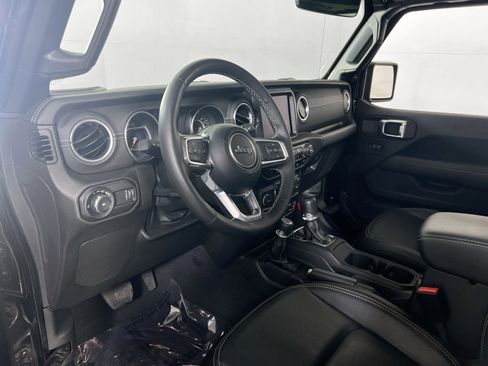 Used 2023 Jeep Wrangler Sahara w/ Cold Weather Group image 9