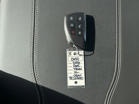 New 2026 GMC Yukon XL Elevation image 33
