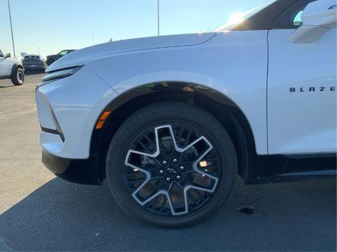Used 2023 Chevrolet Blazer RS w/ Driver Confidence II Package image 25