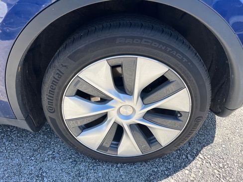 Used 2023 Tesla Model Y Long Range AWD/4WD image 8