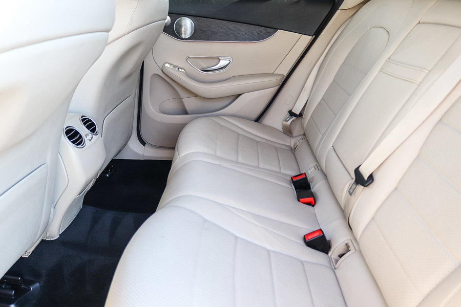 Used 2020 Mercedes-Benz GLC 300 image 21