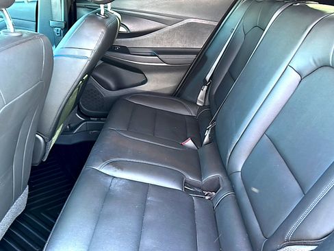 Used 2024 Buick Envista Sport Touring w/ Convenience I Package FWD image 18