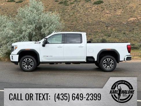 Used 2021 GMC Sierra 2500 AT4 w/ AT4 Premium Plus Package AWD/4WD image 2