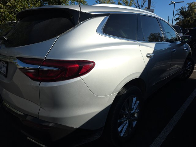 Used 2020 Buick Enclave Premium w/ Sun and Sites Package AWD/4WD image 6