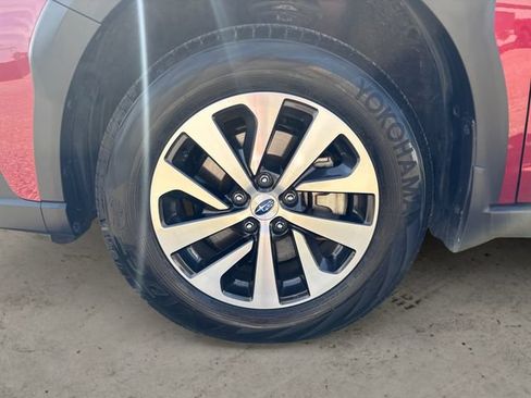 Certified 2025 Subaru Outback Premium AWD/4WD image 9