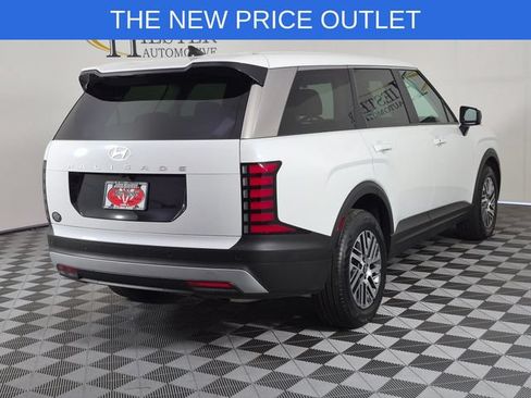 Used 2026 Hyundai Palisade SE FWD image 8