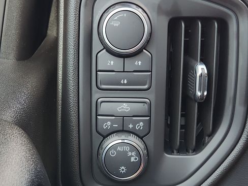 Used 2025 Chevrolet Silverado 2500 Custom w/ Custom Convenience Package AWD/4WD image 27