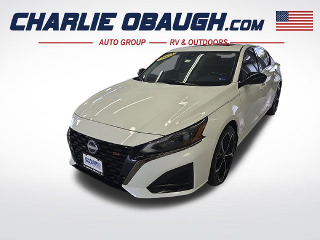 Used 2023 Nissan Altima 2.5 SR w/ SR Premium Package FWD image 1