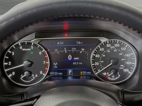 Used 2024 Nissan Altima 2.0 SR FWD image 16