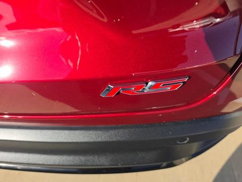 Used 2025 Chevrolet Trax RS w/ Sunroof Package FWD image 9