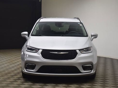 Used 2022 Chrysler Pacifica Touring-L image 23