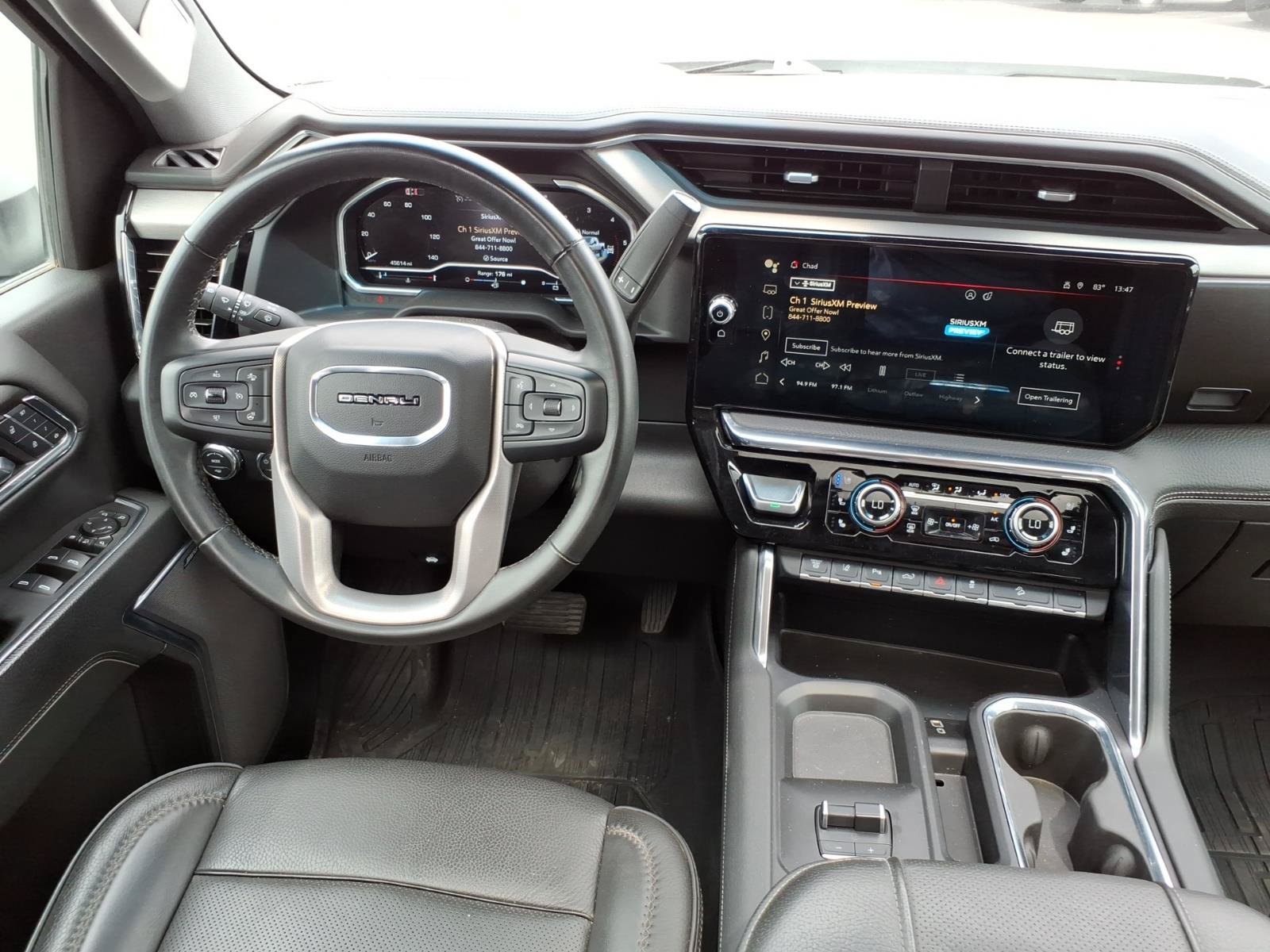 Used 2024 GMC Sierra 3500 Denali AWD/4WD image 17