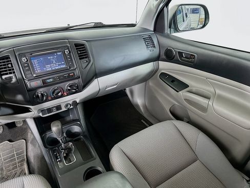 Used 2014 Toyota Tacoma 2WD Access Cab w/ Convenience Package image 19
