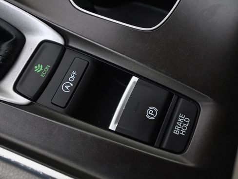 Used 2021 Honda Accord LX image 31