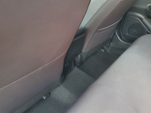 Certified 2025 Toyota Prius LE FWD image 10