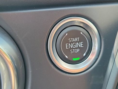 Used 2025 Chevrolet Blazer LT AWD/4WD image 34