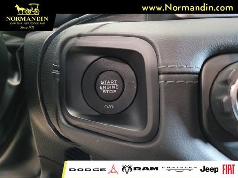 New 2024 Jeep Wrangler Unlimited Rubicon w/ Capability Package AWD/4WD image 12