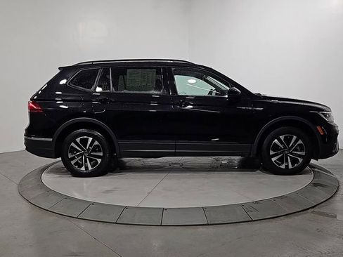Certified 2024 Volkswagen Tiguan S image 8