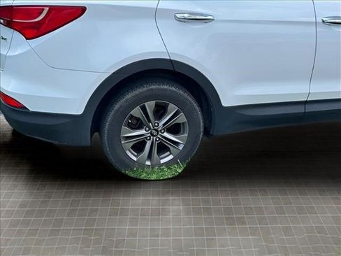 Used 2016 Hyundai Santa Fe Sport FWD image 15