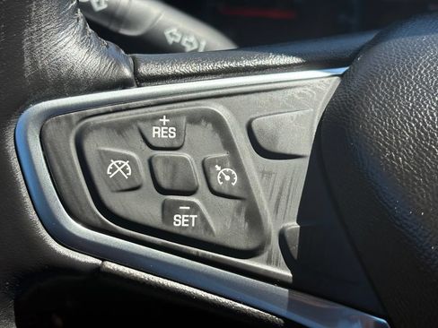 Used 2018 Chevrolet Equinox LT FWD image 6