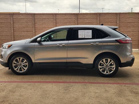 Used 2024 Ford Edge Titanium AWD/4WD image 4