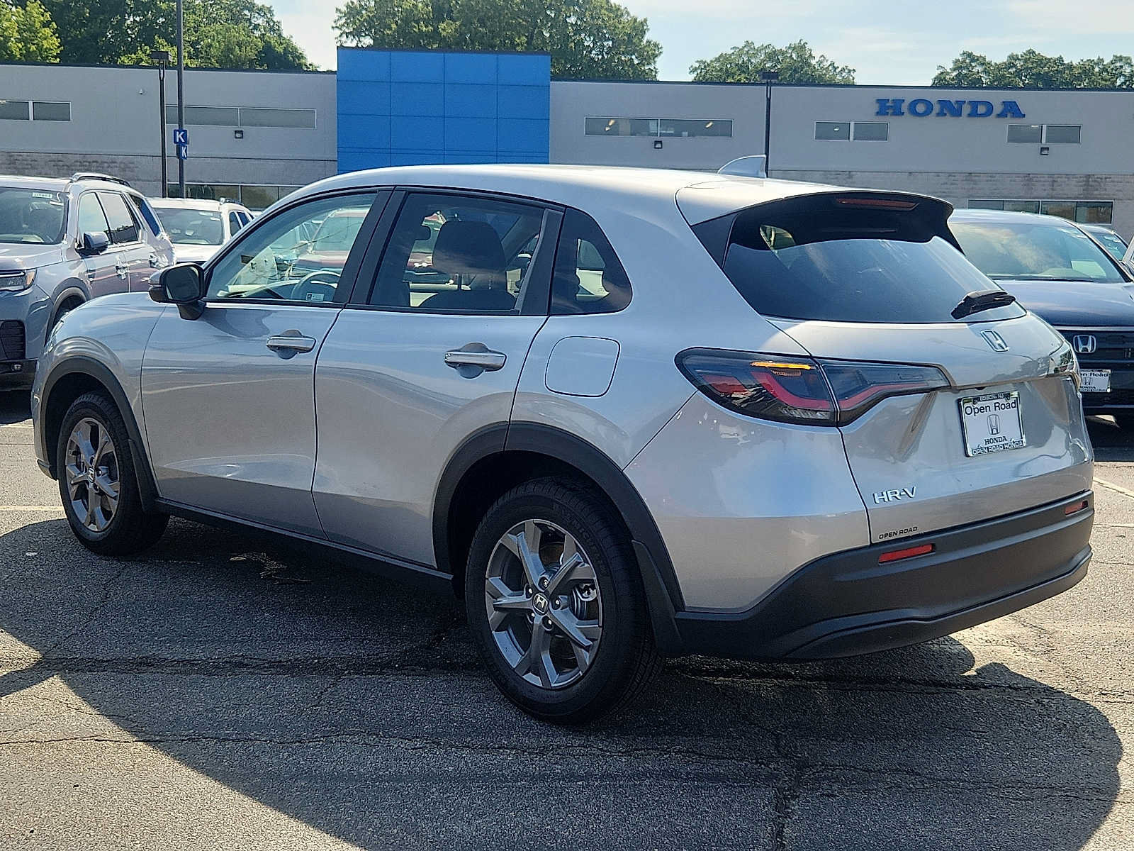 Used 2026 Honda HR-V LX image 4