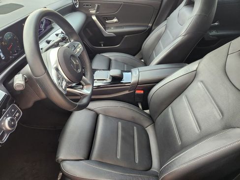 Used 2022 Mercedes-Benz CLA 250 image 13