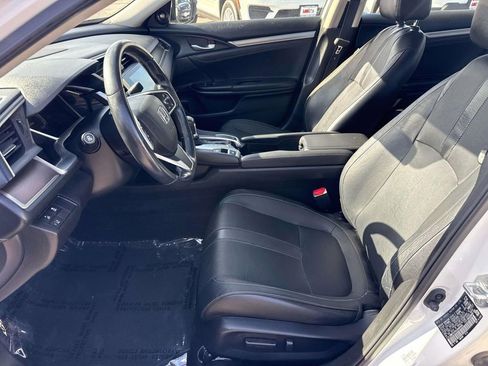 Used 2018 Honda Civic Touring image 22