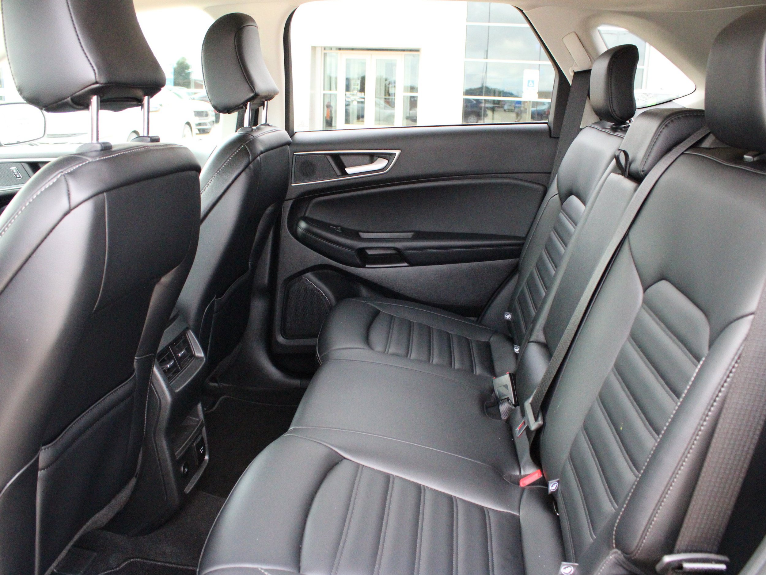 Used 2024 Ford Edge SEL w/ Convenience Package AWD/4WD image 36