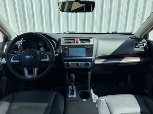 Used 2017 Subaru Outback 2.5i Limited AWD/4WD image 13