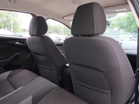 Used 2013 Ford Focus SE FWD image 27