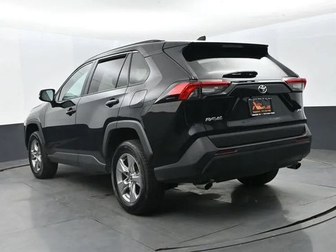 Used 2024 Toyota RAV4 XLE FWD image 9
