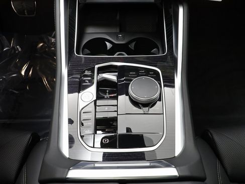 New 2026 BMW X6 xDrive40i image 13