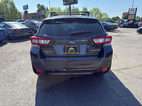 Used 2018 Subaru Crosstrek 2.0i AWD/4WD image 6