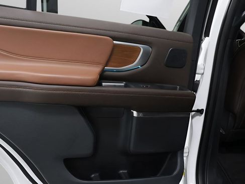 Used 2025 Ford Expedition King Ranch AWD/4WD image 26