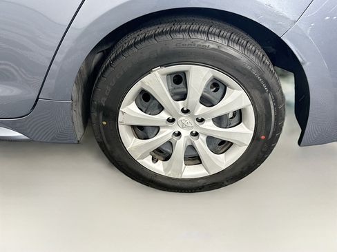 Used 2023 Toyota Corolla LE w/ Carpet Mat Package (TMS) FWD image 11