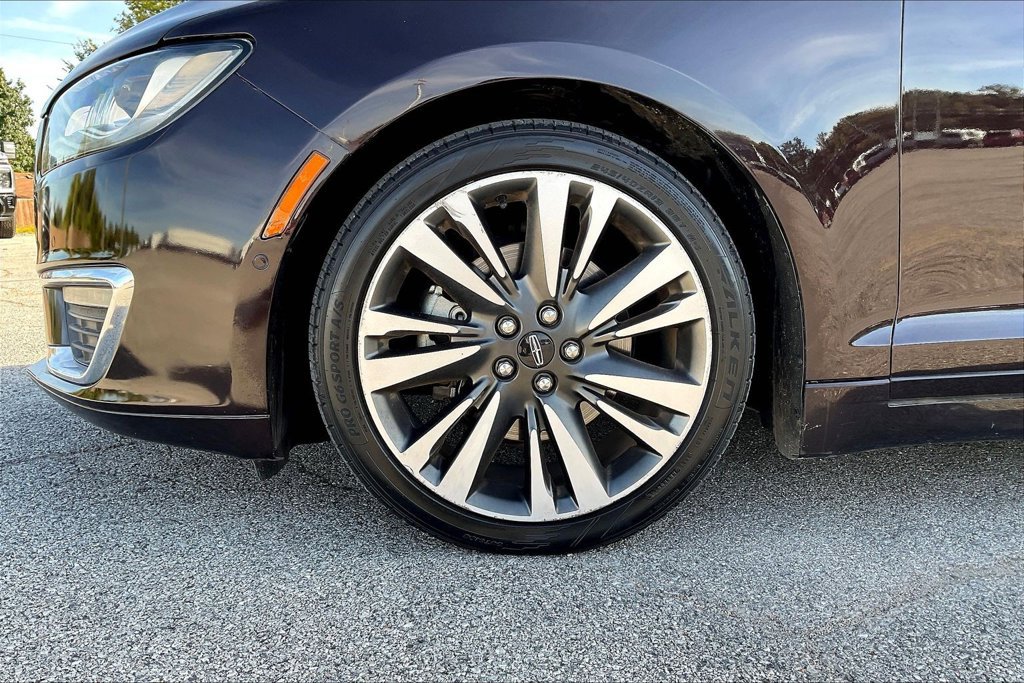 Used 2020 Lincoln MKZ Reserve w/ Elements Package FWD image 28
