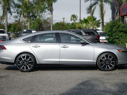 Used 2024 Honda Accord Touring image 10