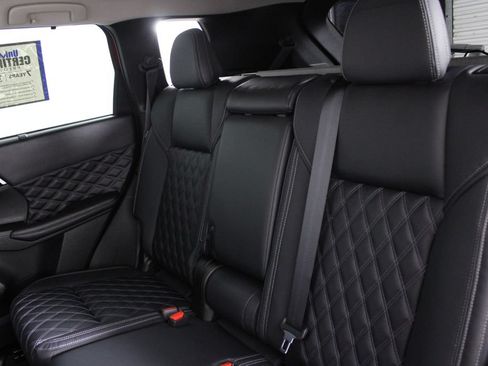 Used 2023 Mitsubishi Outlander 4WD Plug-In Hybrid image 20