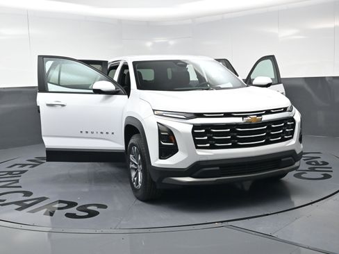 Certified 2025 Chevrolet Equinox LT w/ Safety and Technology Package image 22