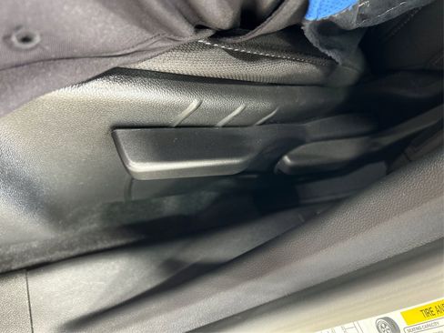 Used 2026 Chevrolet Equinox LT FWD image 17
