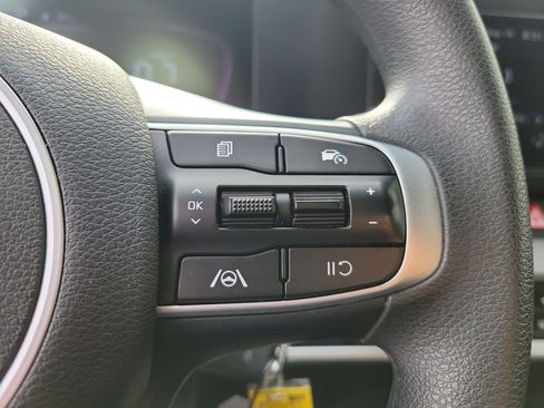 Used 2024 Kia Sportage LX FWD image 27