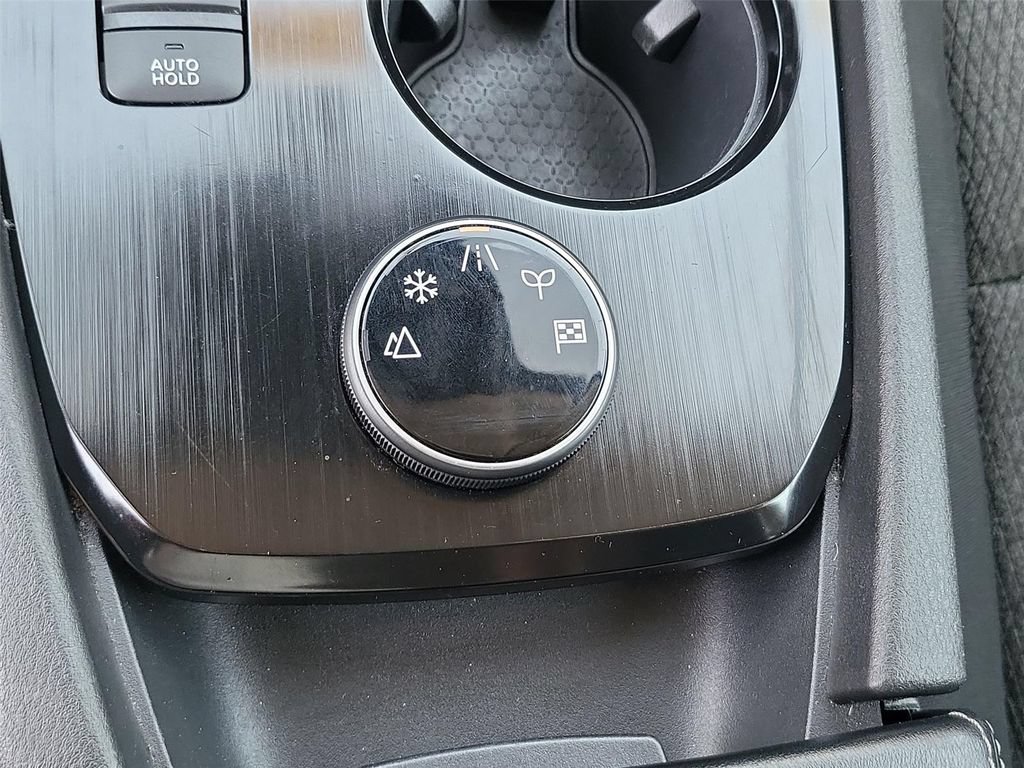 Used 2024 Nissan Rogue SV AWD/4WD image 35