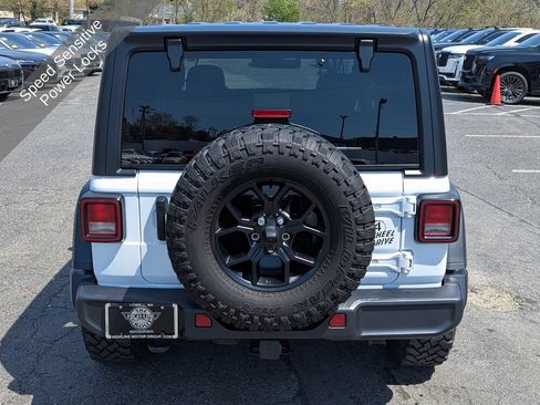 Used 2024 Jeep Wrangler Sport AWD/4WD image 10