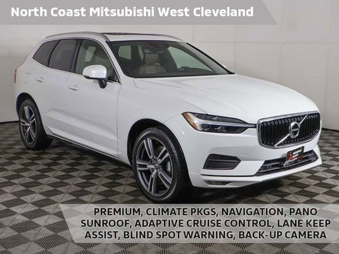Used 2021 Volvo XC60 T5 Momentum w/ Premium Package image 1