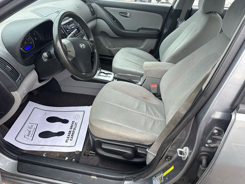 Used 2010 Hyundai Elantra GLS image 12